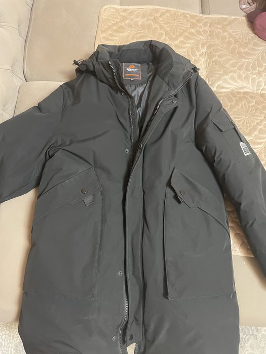 Продам зимнюю куртку