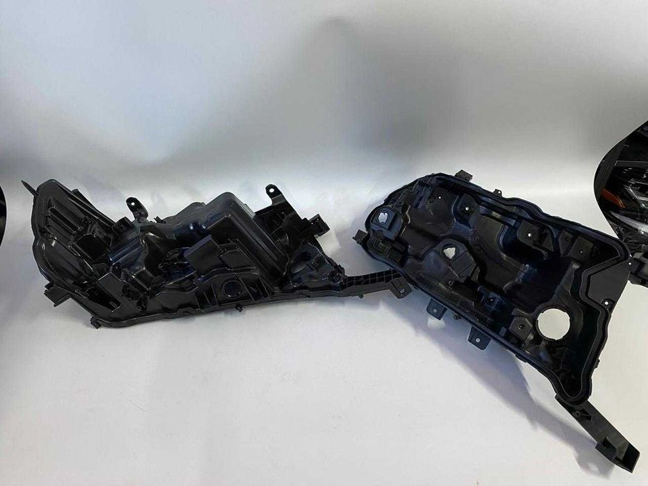 Корпус передних фар оригинал LC200