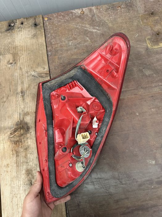 Toyota Rav 4 ляв стоп