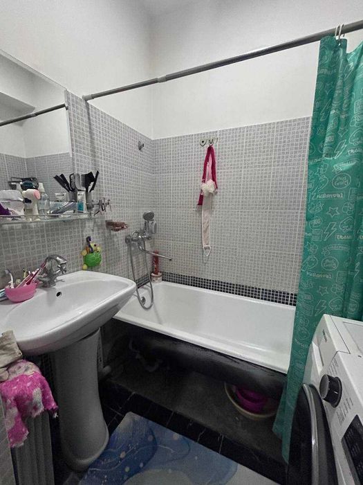 Продается 3х комнатная квартира, Район Янги Хаёт 5а, Голден лайф, 0837