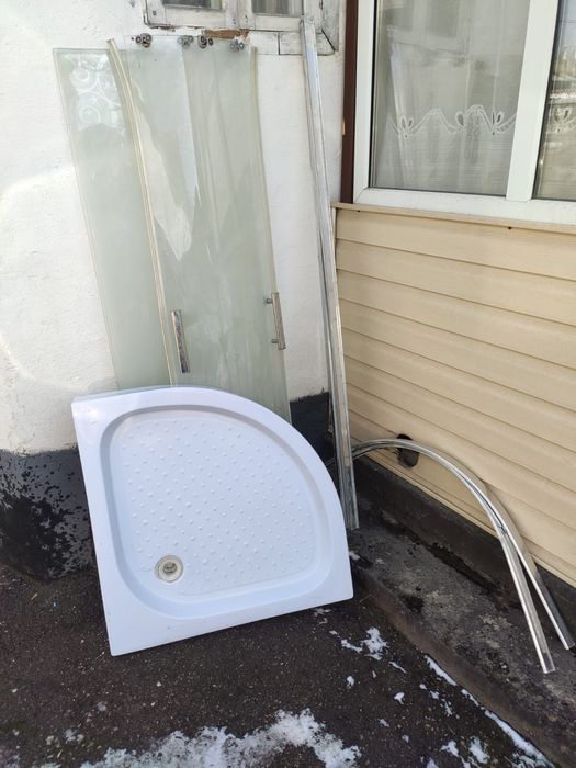 Душевой угол(кабина) в отличном состоянии