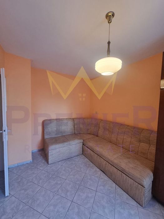 Дава се под наем Двустаен апартамент в Варна, Погреби - 50 кв.м за 357 € - Снимка #5