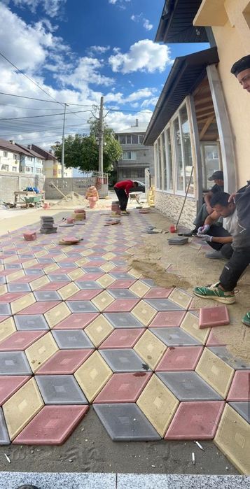 Producem pavaje si pavele diverse modele Putem asigura montaj