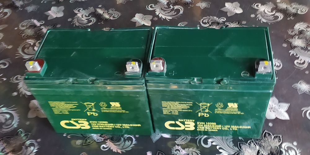 Vând baterii  de cărucior electric
