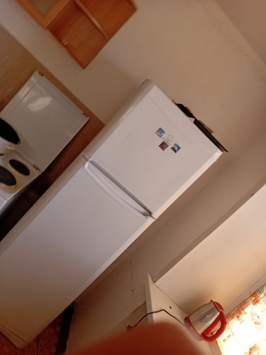 Продам рабочий холодильник