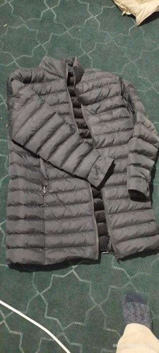 Kurtka XL razmir sotiladi