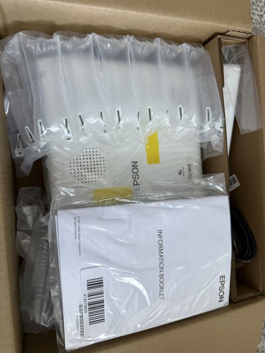 Videoproiector Epson CO-W01, 3LCD, HD, 3000 lumeni, Alb