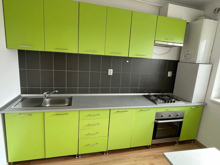 Inchiriez apartament 1 camera UMF cu parcare subterana