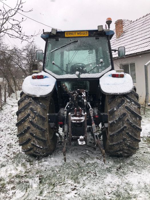 Tractor New Holland 8560 de vînzare