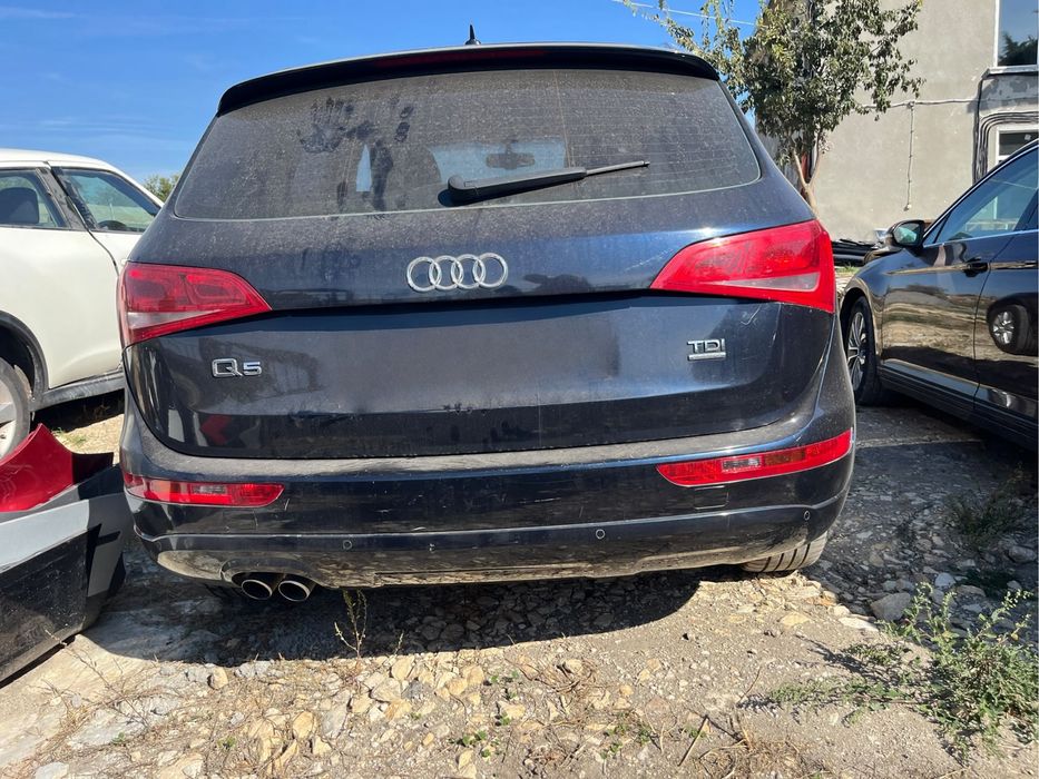 На части Audi Q5 2.0tdi quattro 2010г код Cgl автомат Ауди Кю5  Имам няколко мотора 2.0tfsi 2.0tdi 3.0tdi bang Ccw Caha Cah Cag Caga Cdu кожен салон.