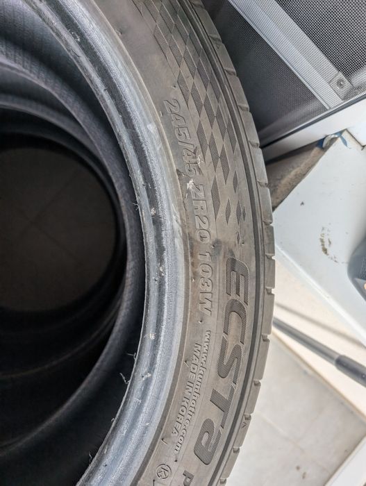 Kumho летни гуми 245/45/20