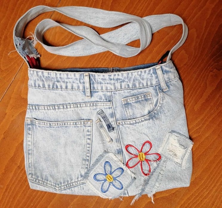 Дънкова чанта с дълга дръжка