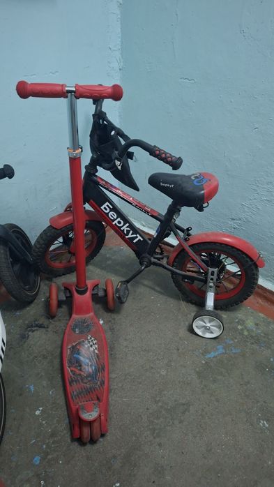 Продам беговел, самокат и велосипед