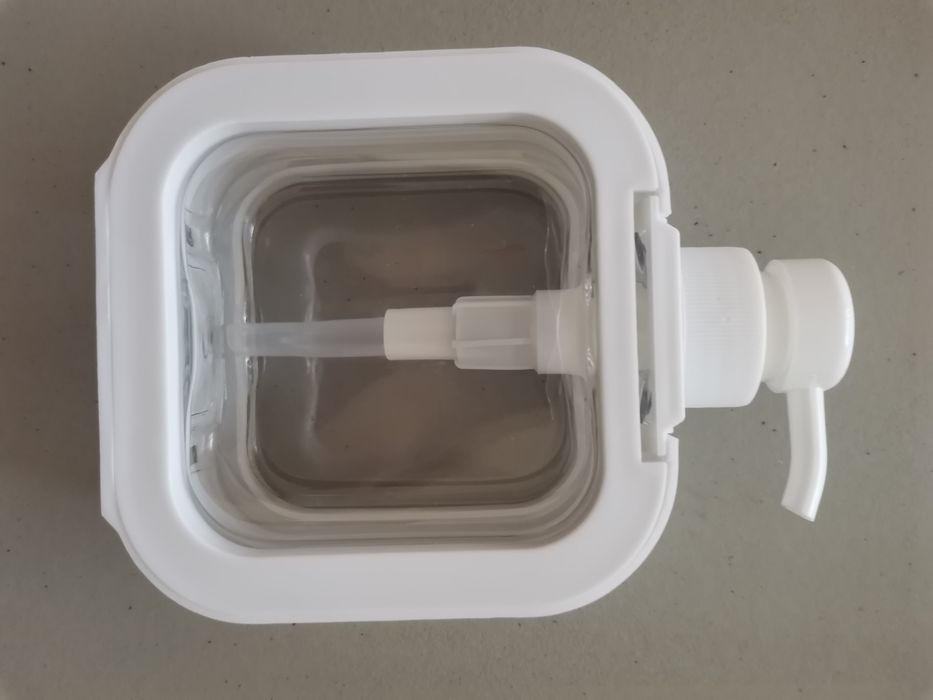 Нов диспенсър за сапун 300мл