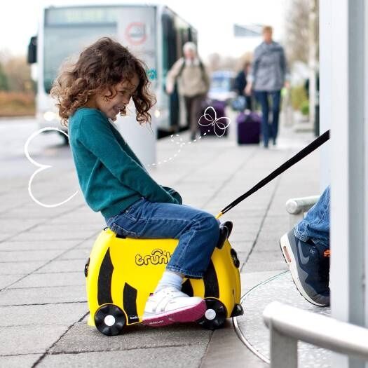 Trunki Детский чемодан каталка для ручной клади, пчелка