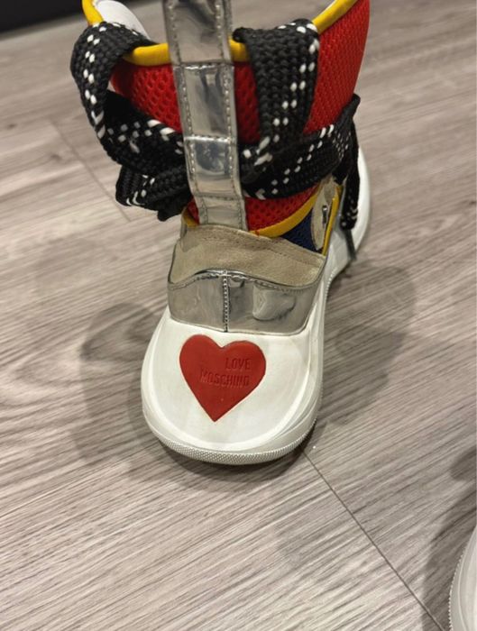 Дамски обувки Moschino