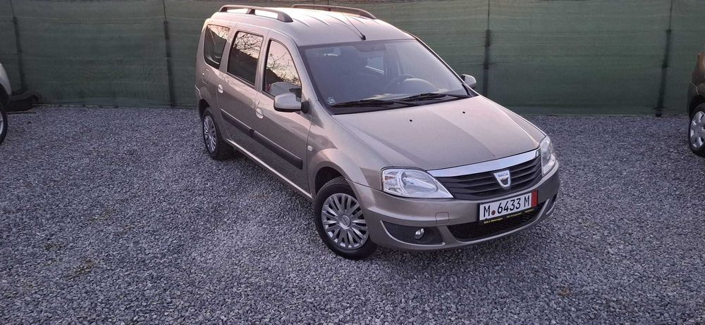 DACIA Logan