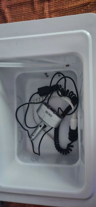 lada frigorifica la 12 v priza masinii