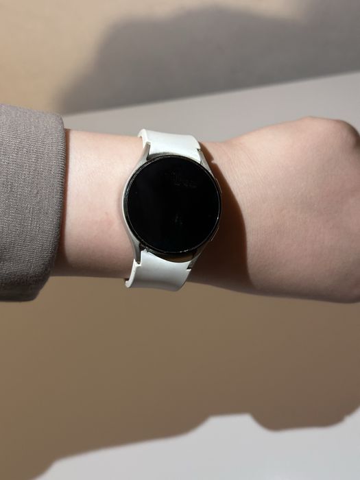 Продам часы Samsung