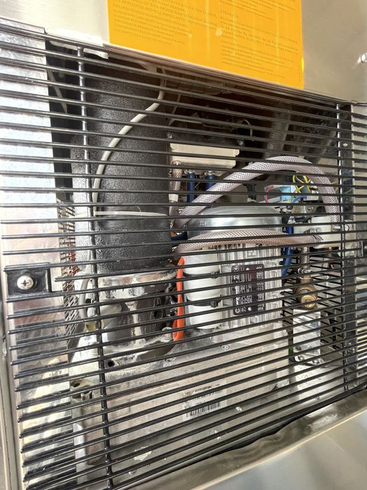 Ледогенератор BREMA Гранула лед-350кг/24ч.Чисто Нов! Количка.