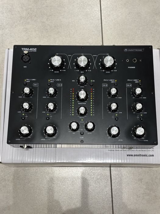 Omnitronic TRM 402 Rotary Mixer