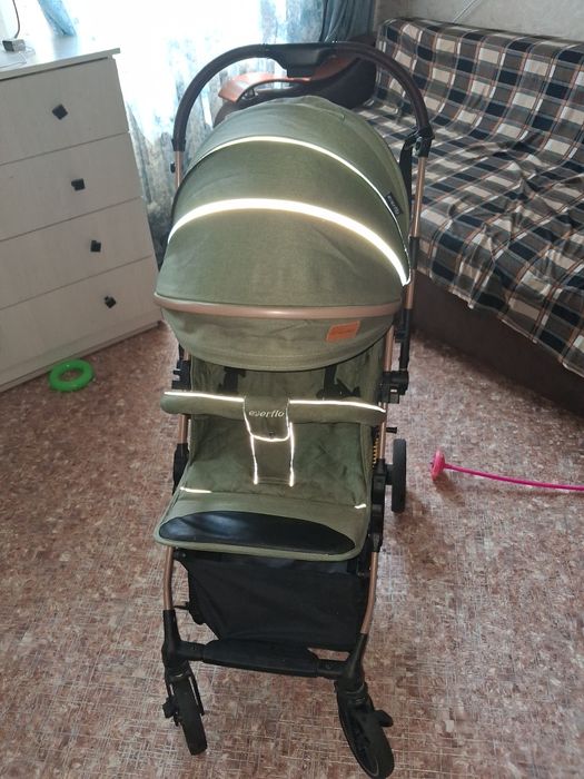 Продам коляску прогулочную