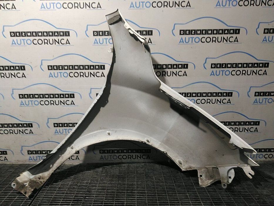 Aripa Stanga Fata Nissan Juke Facelift 2014 - 2018 4 Usi Alb Feaf15 (1257) Lovit