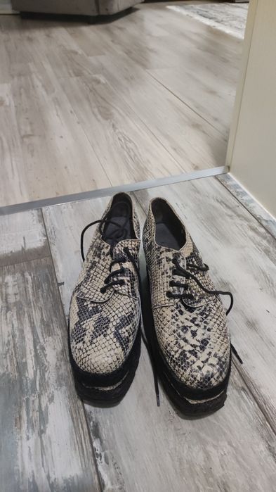 Обувки,боти и ботуши