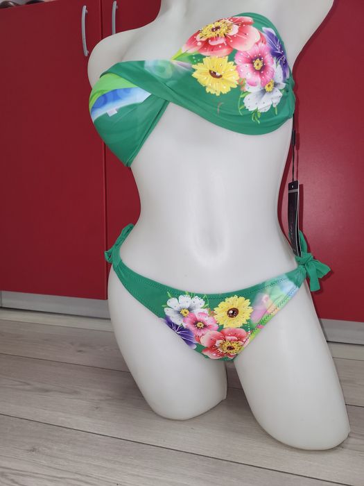 Дамски бански на ликвидация