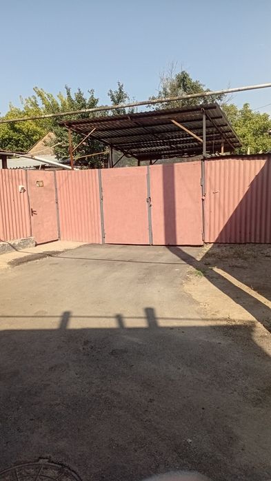 Продам пол дома 5-комнат
