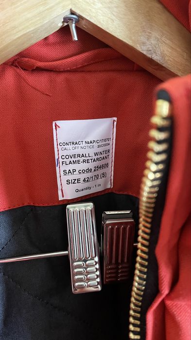 Продам комбинезоны зимние