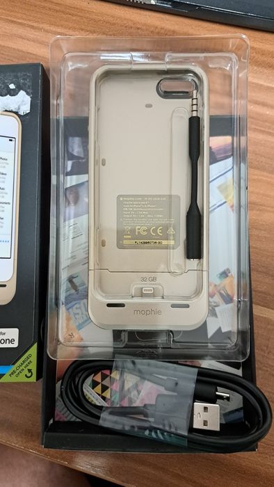 Baterie externa + memorie iPhone