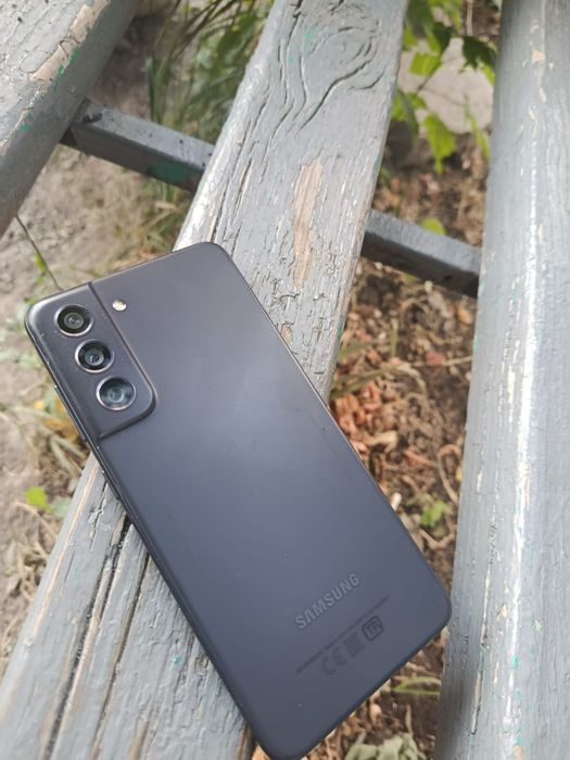 Samsung  s 21 fe