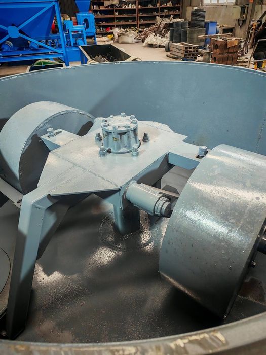 Кумир брикет ,оборудование,   сотилади комплект