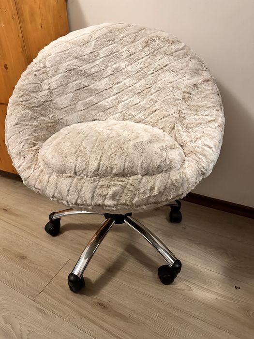 Vand scaun birou achizitionat din Mobexpert