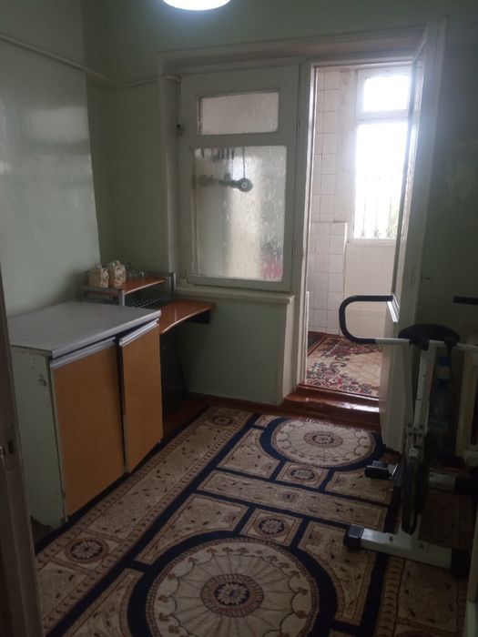 Kvartira sotiladi yaxshi joydan