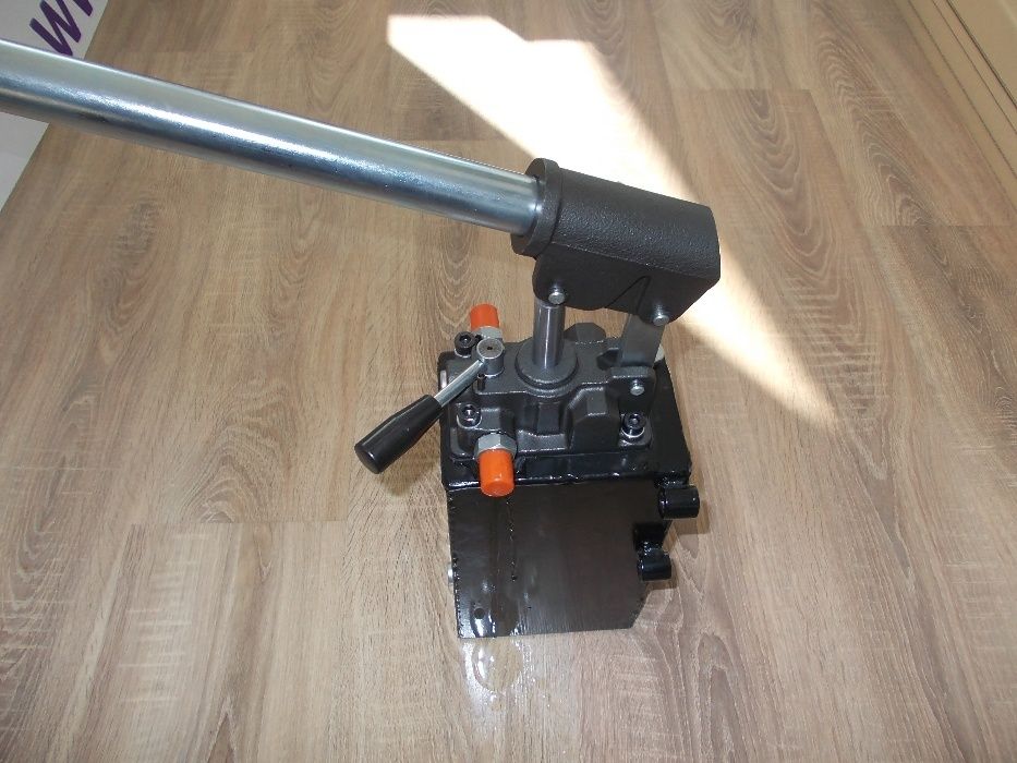 Pompa manuala hidraulica dublu efect cilindri utilaje
