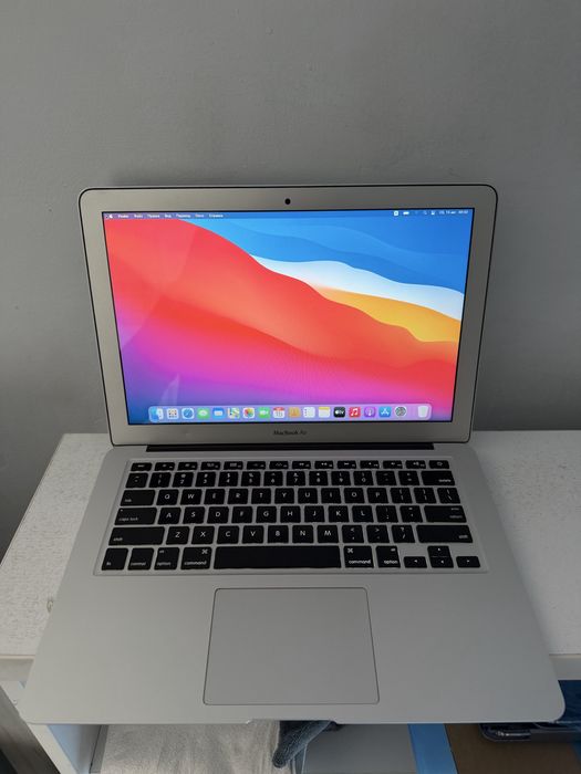 Macbook air 2014/i5/4/128