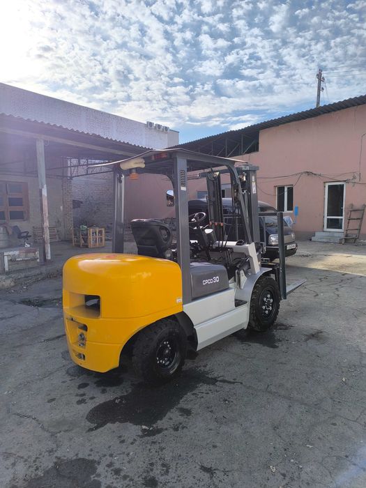Погрузчик CPCD 30