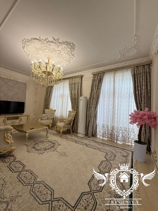 Продается дом 2.4 сотки на центр луночарском