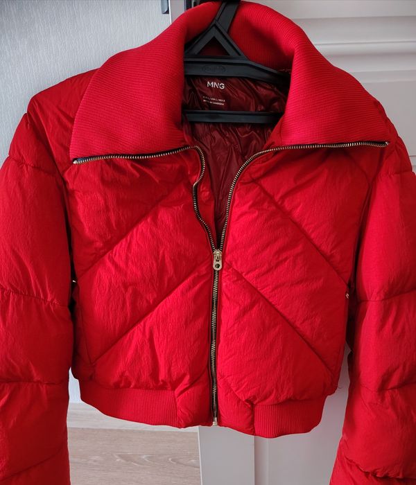 Куртка бренда Mango