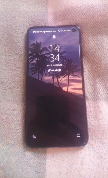 Samsung Galaxy S10E , OPPO Reno 5 Lite