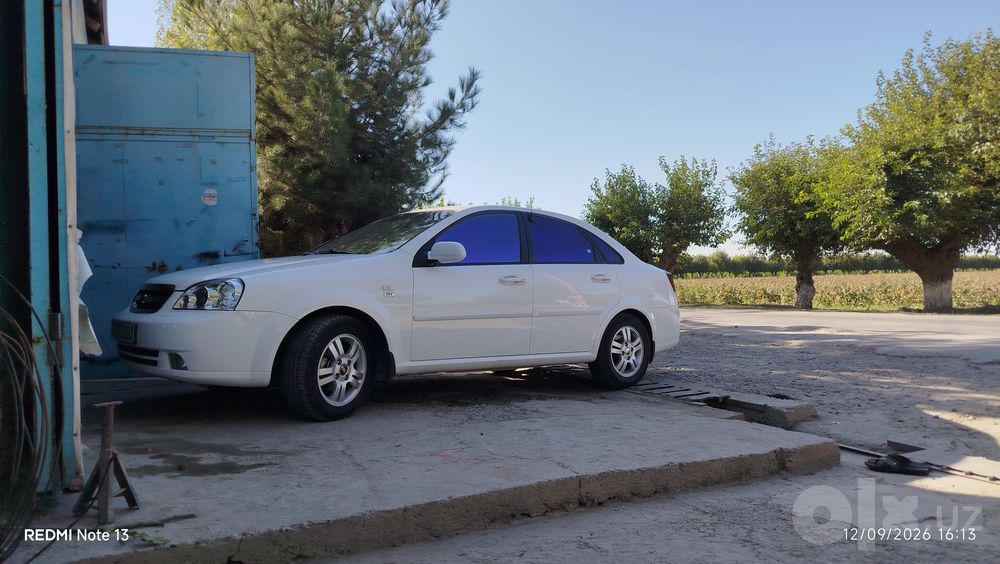 Lasitte 1.8 sotiladi
