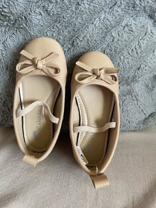 Балерини, обувки с ниска подметка