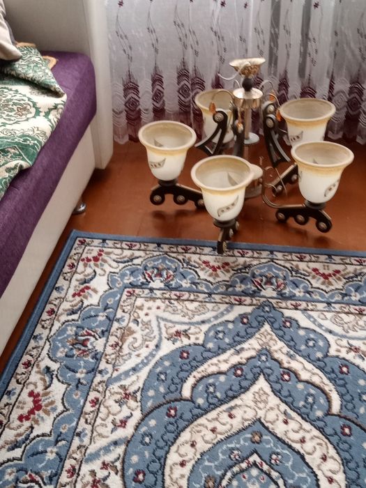 Продам Люстры рабочие
