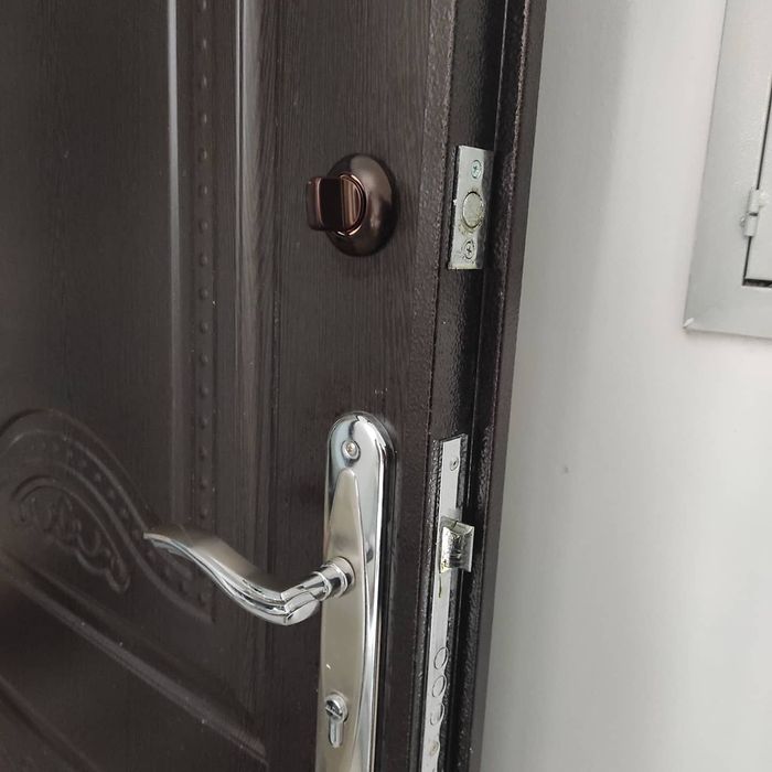 Замки для дверей и установка кодивый замки