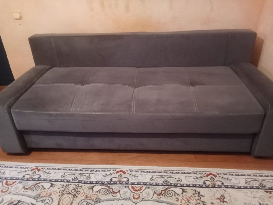 Продам диван б/у в хорошем состояние
