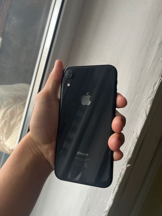 срочно продам iPhone XR 64gb