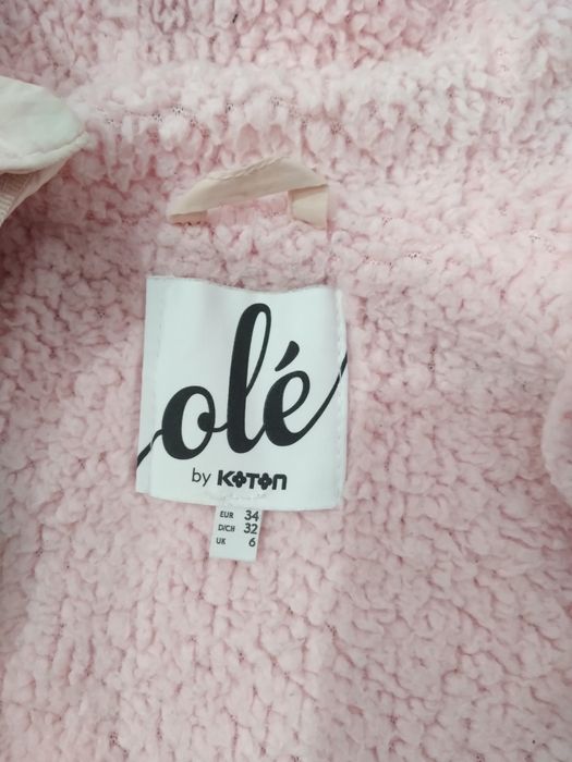 Продам безрукавка  куртка 2000