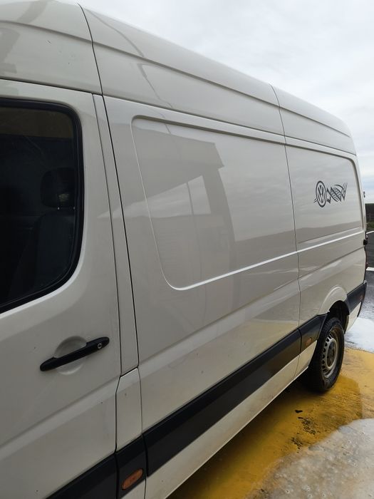 Vând Volkswagen Crafter